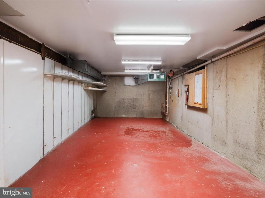 4661 BRADDOCK GREEN COURT