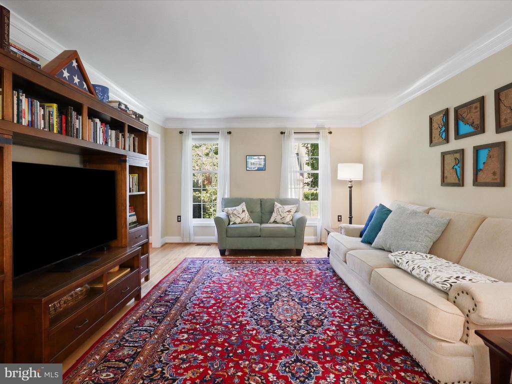 4661 BRADDOCK GREEN COURT
