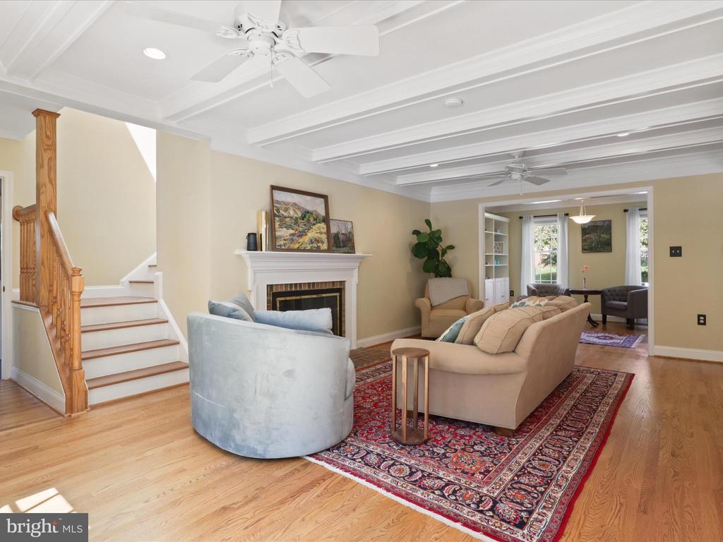 4661 BRADDOCK GREEN COURT