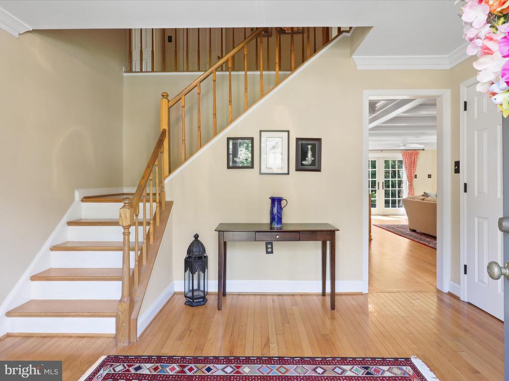 4661 BRADDOCK GREEN COURT