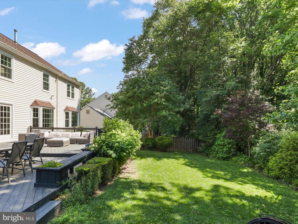 4661 BRADDOCK GREEN COURT