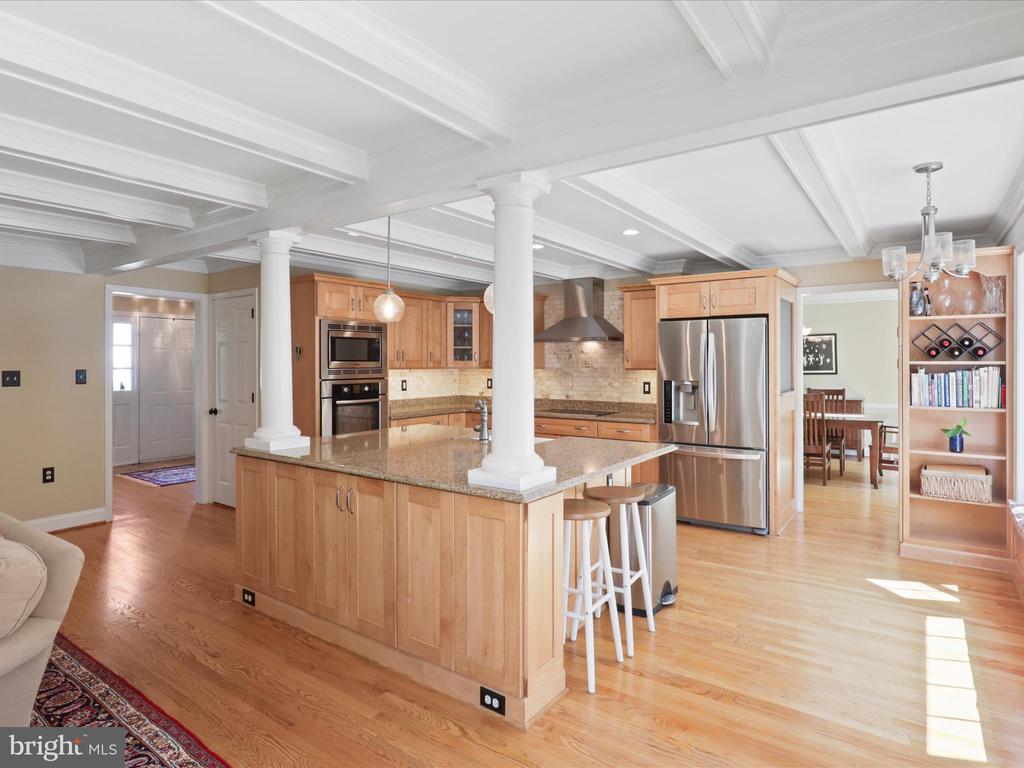 4661 BRADDOCK GREEN COURT