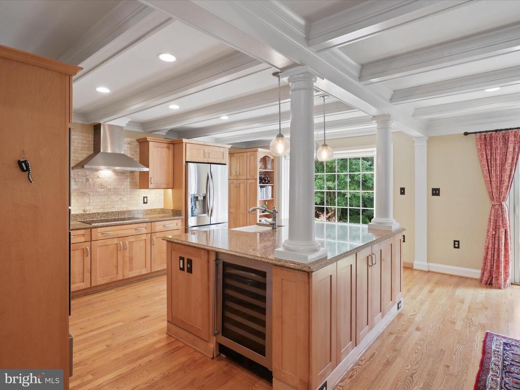 4661 BRADDOCK GREEN COURT