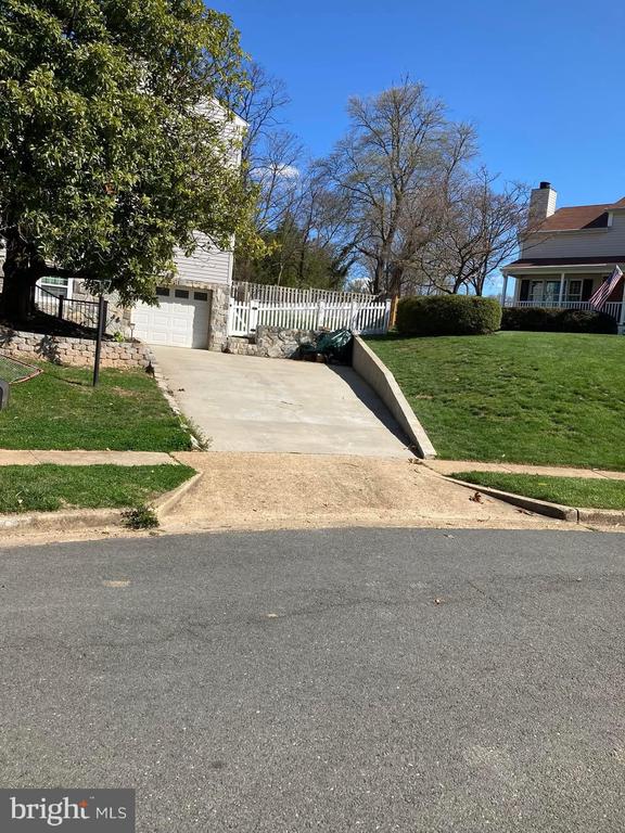 6511 CAPE COURT