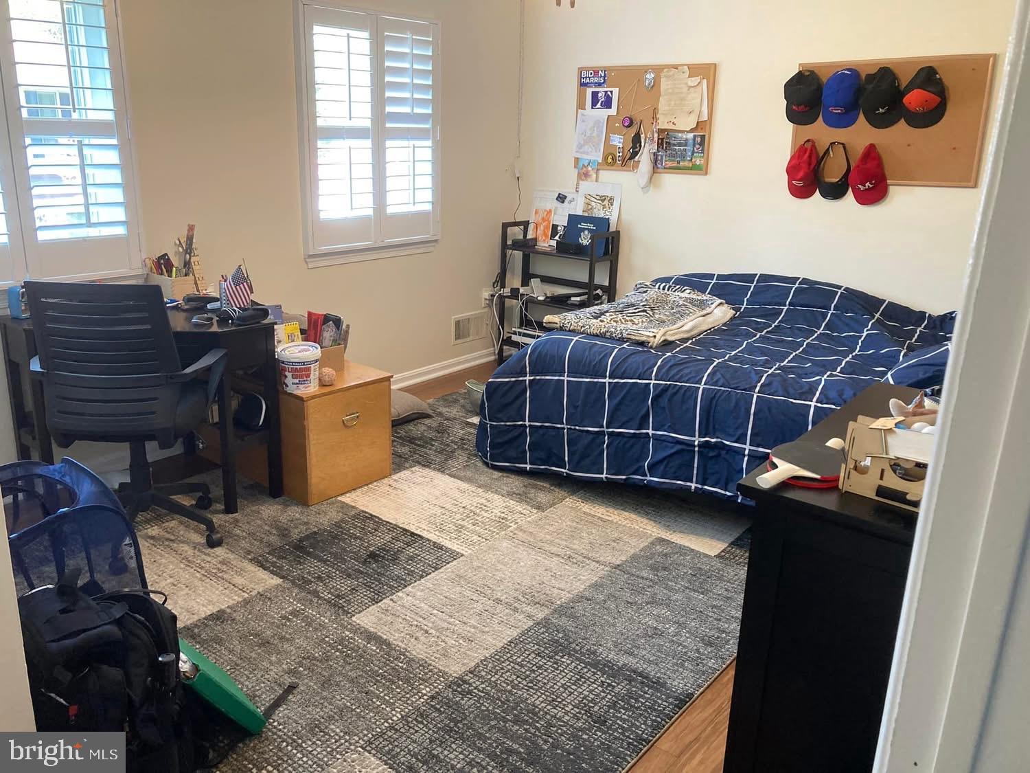 6511 CAPE COURT