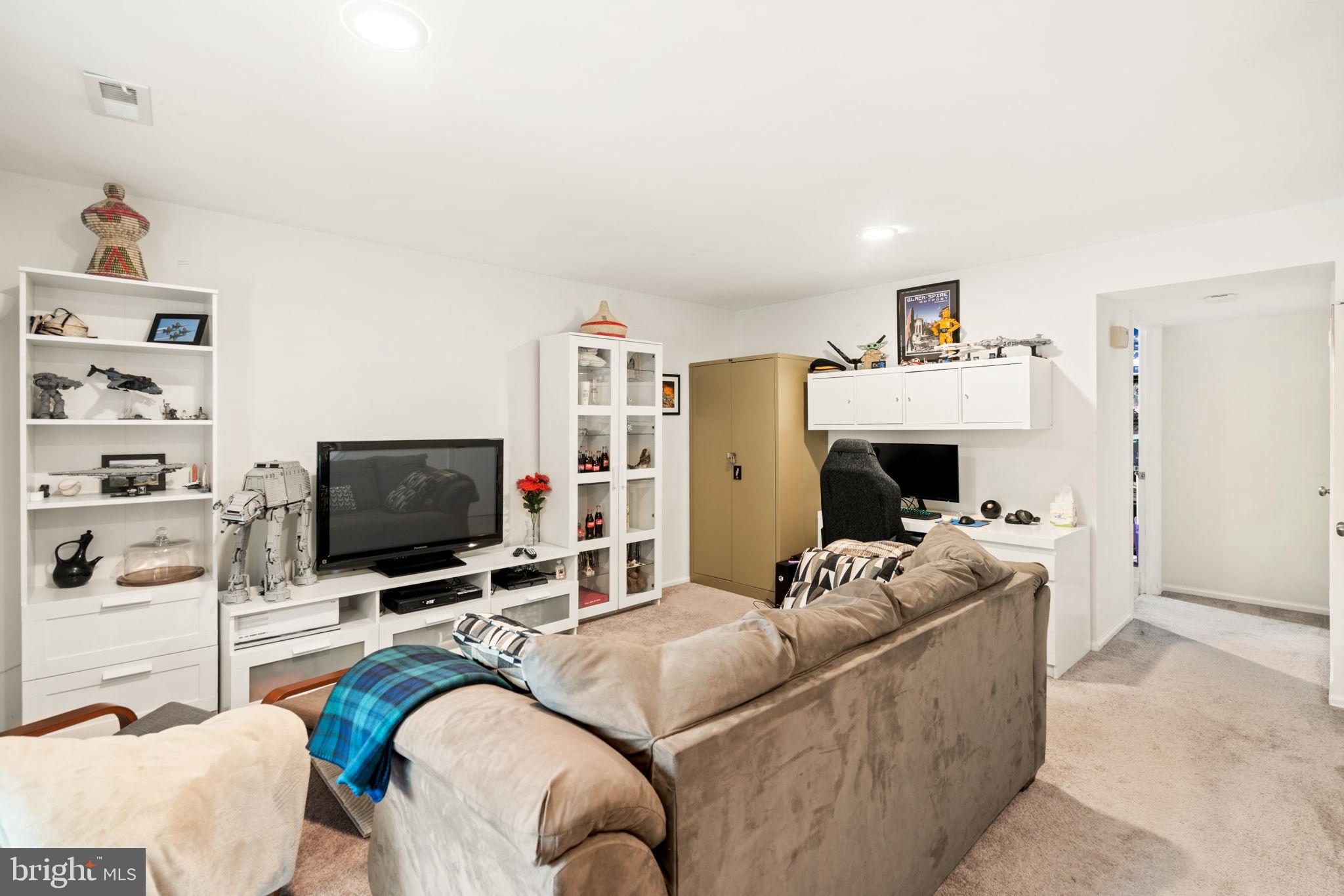 6996 OLD BRENTFORD ROAD