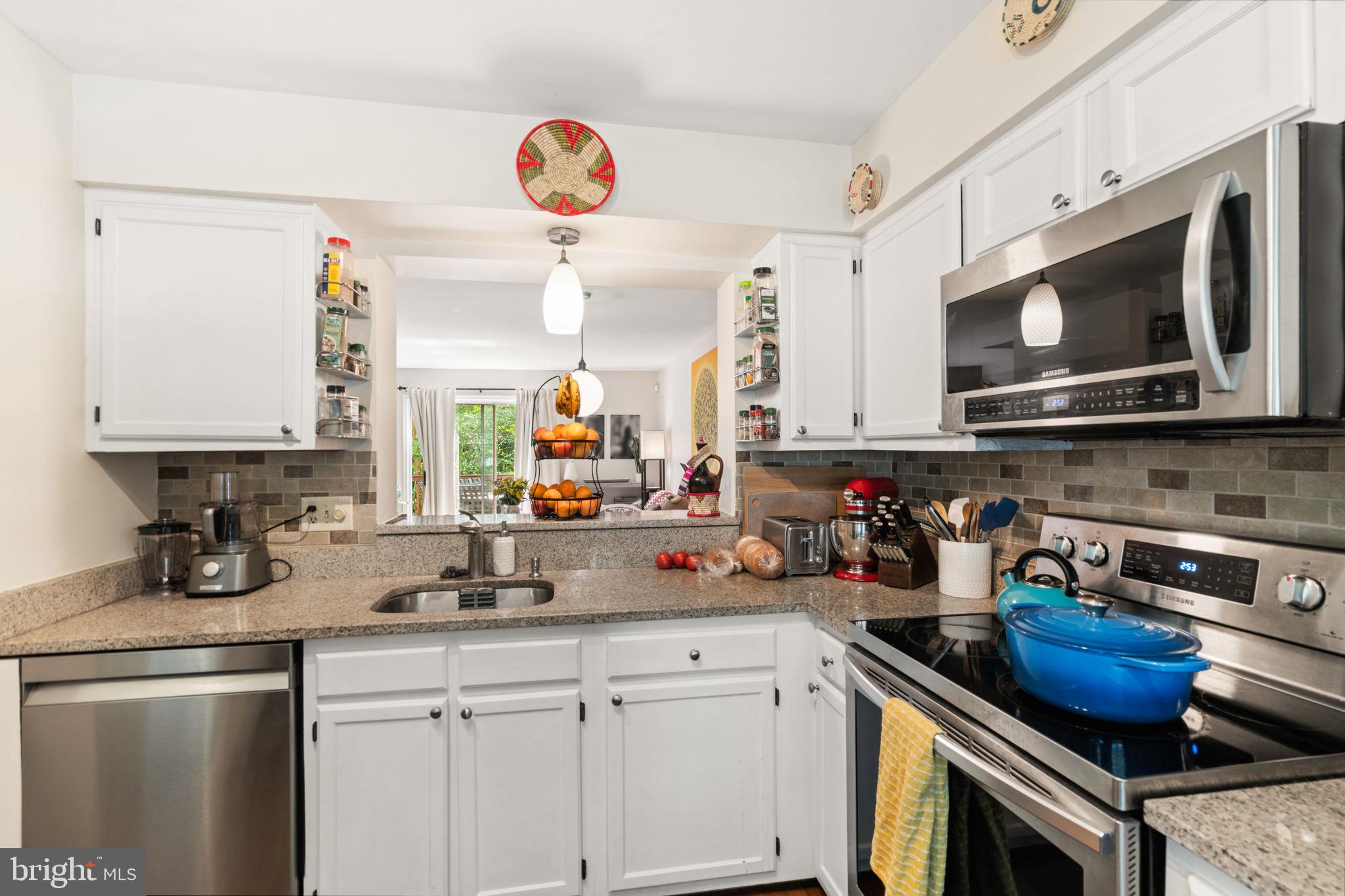 6996 OLD BRENTFORD ROAD