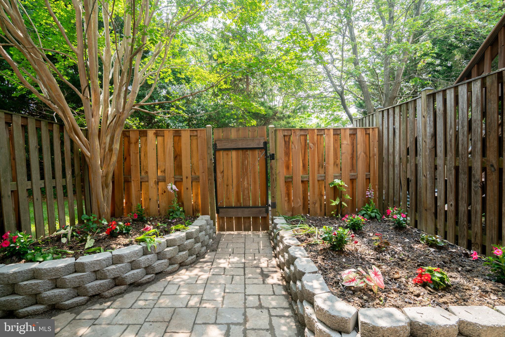 6996 OLD BRENTFORD ROAD