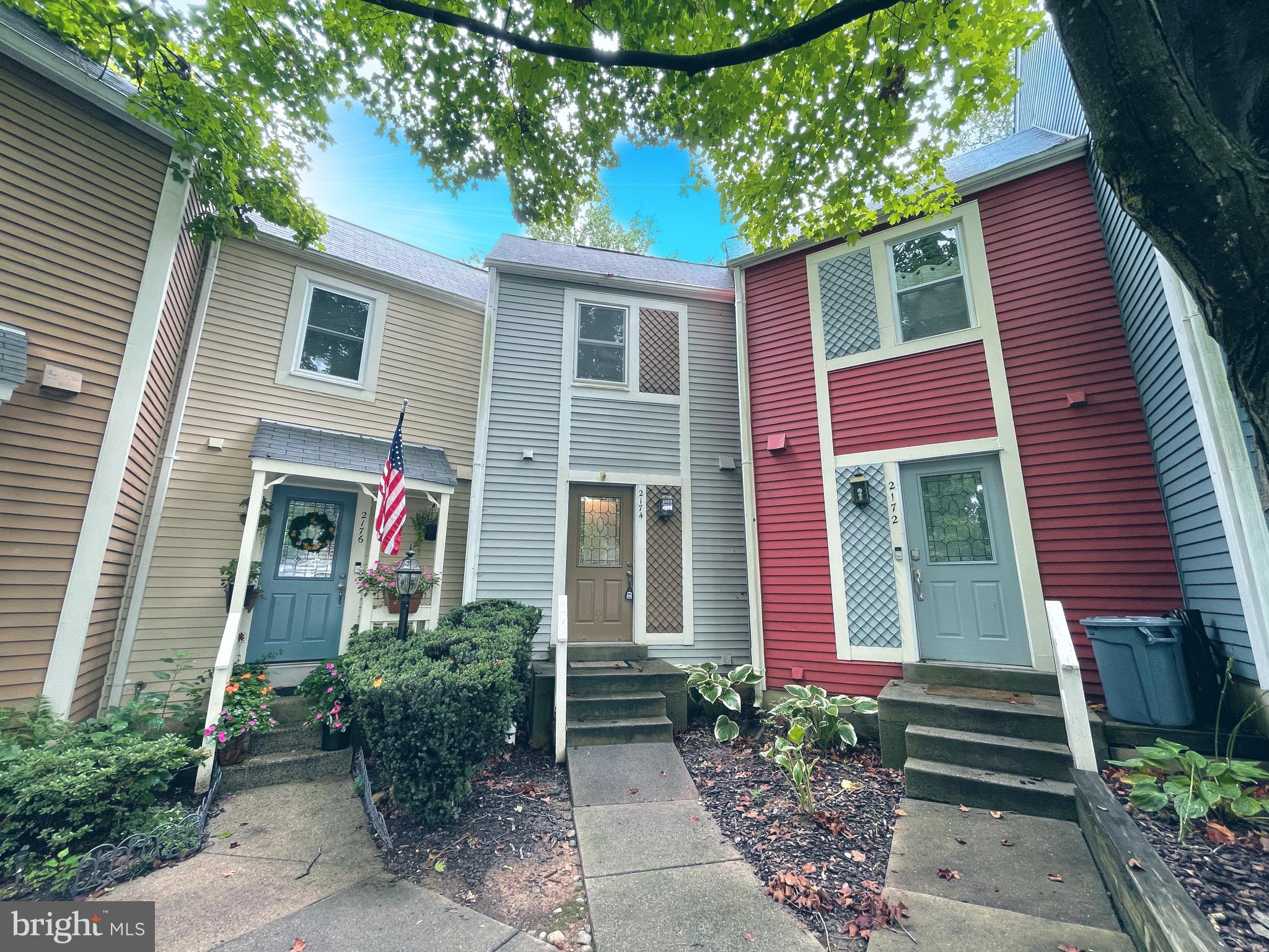 2174 WHISPERWOOD GLEN LANE