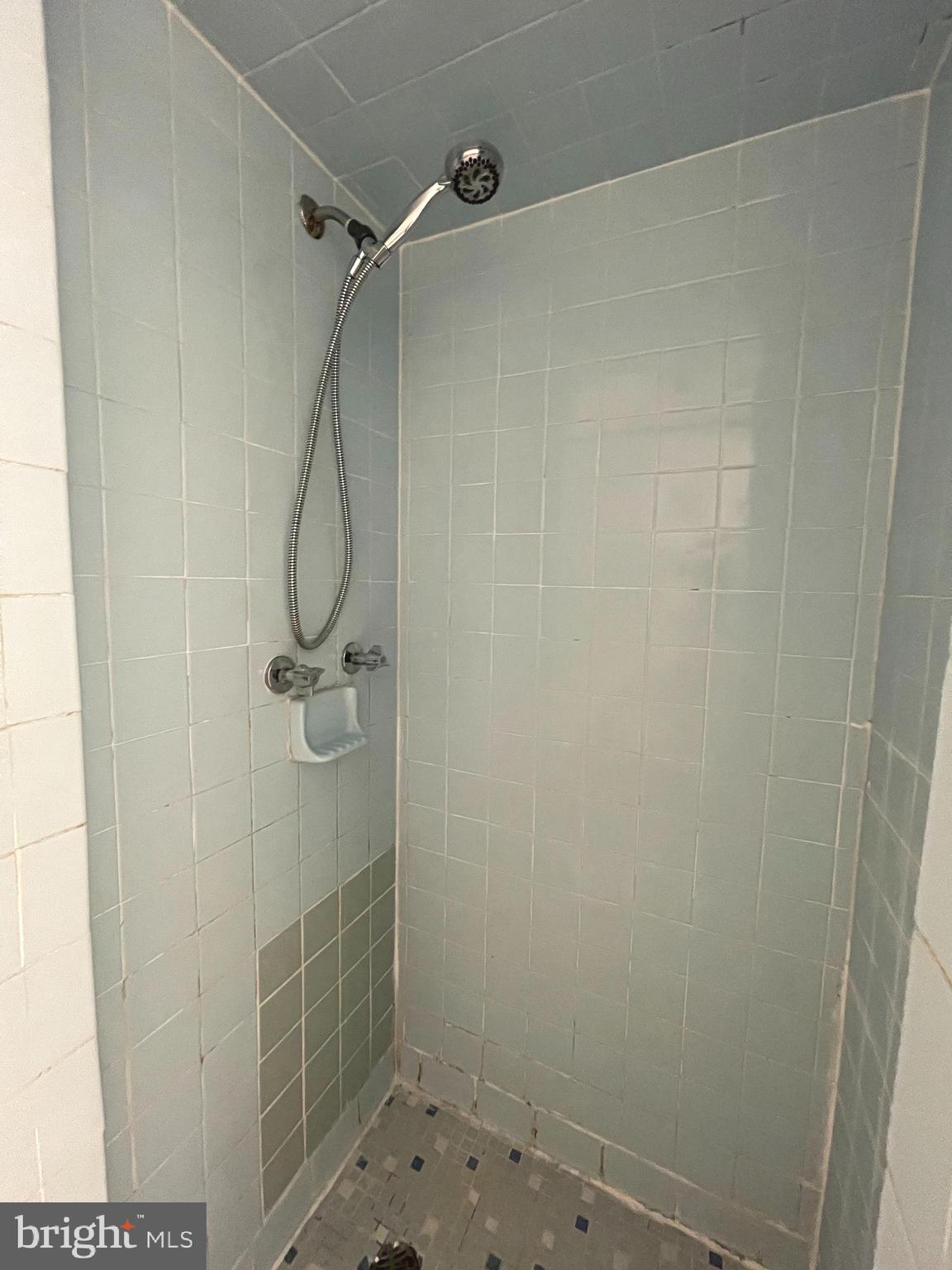 7908 RAILROAD STREET