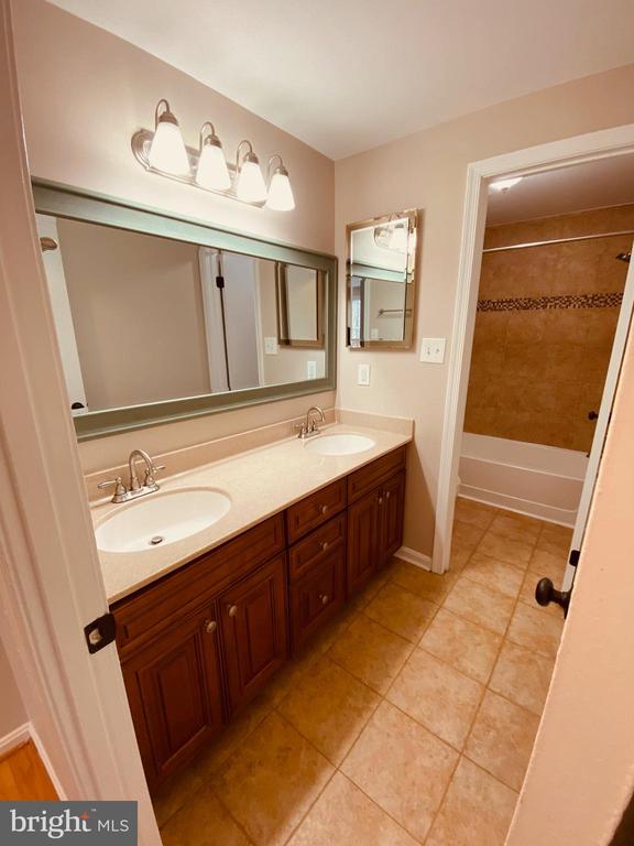 6215 COOL VALLEY COURT