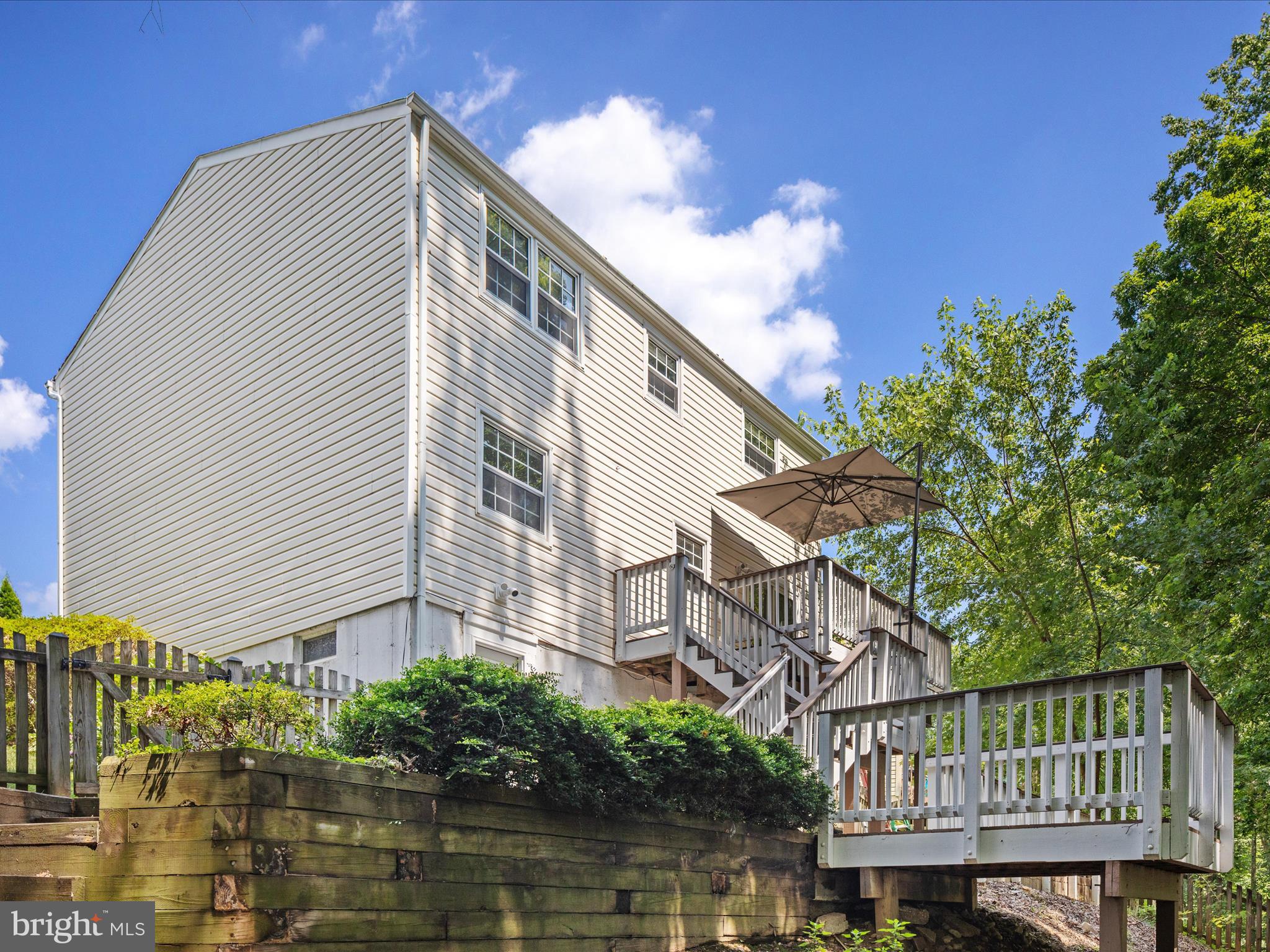 8490 MAGIC TREE COURT