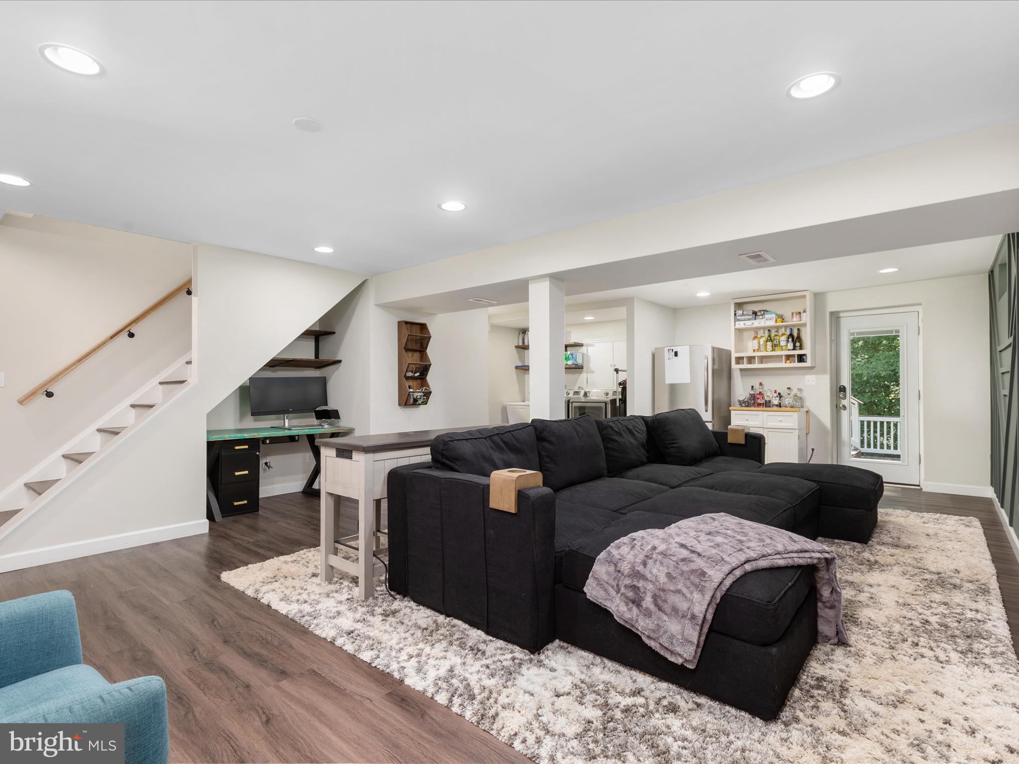 8490 MAGIC TREE COURT