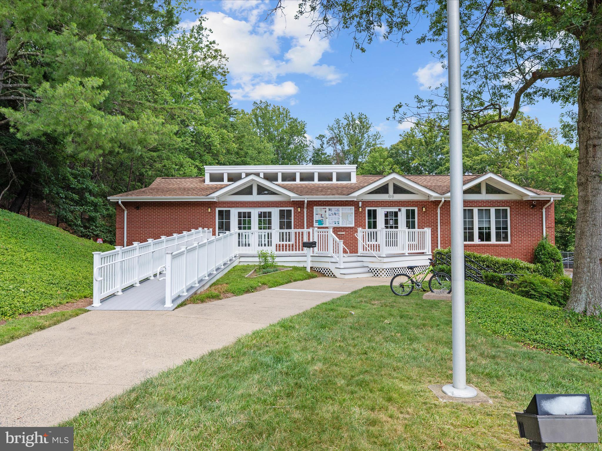 8490 MAGIC TREE COURT