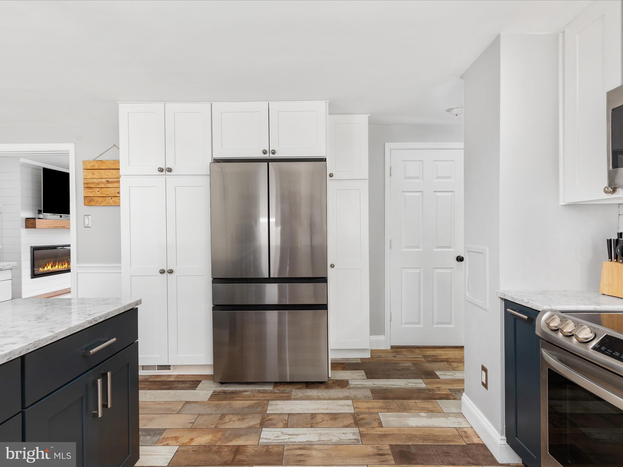 8490 MAGIC TREE COURT