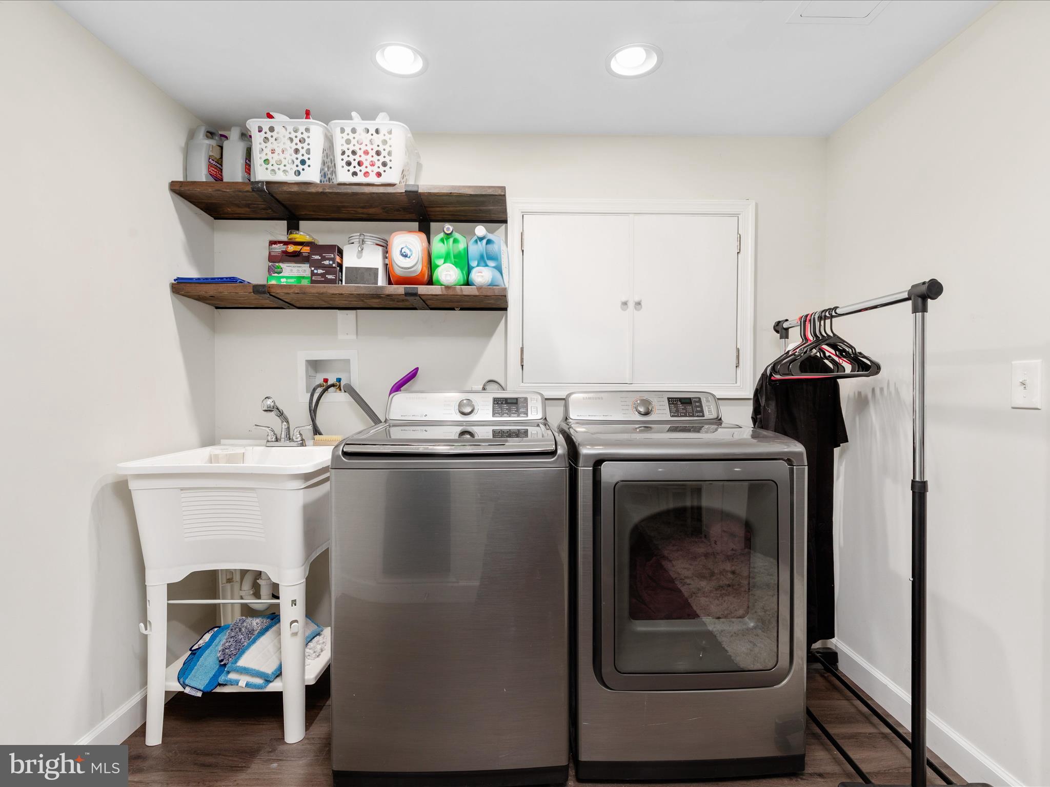 8490 MAGIC TREE COURT