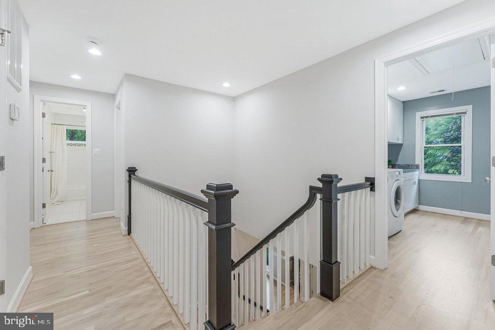 1655 HUNTING RIDGE COURT