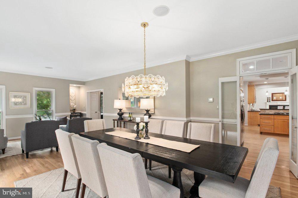 1655 HUNTING RIDGE COURT