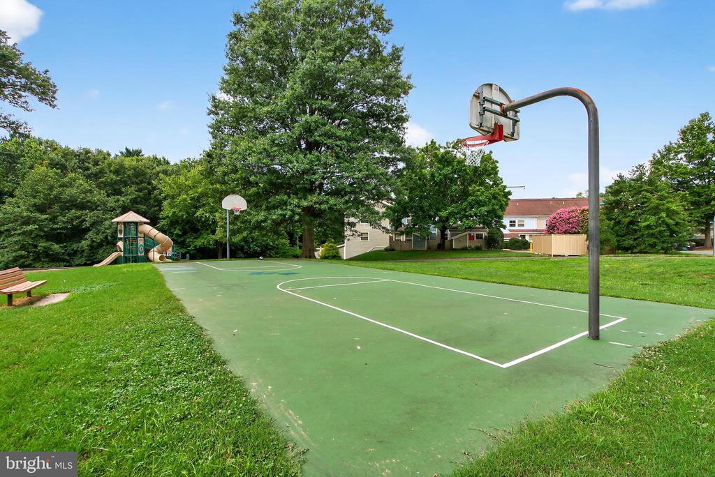 11559 LINKS DRIVE