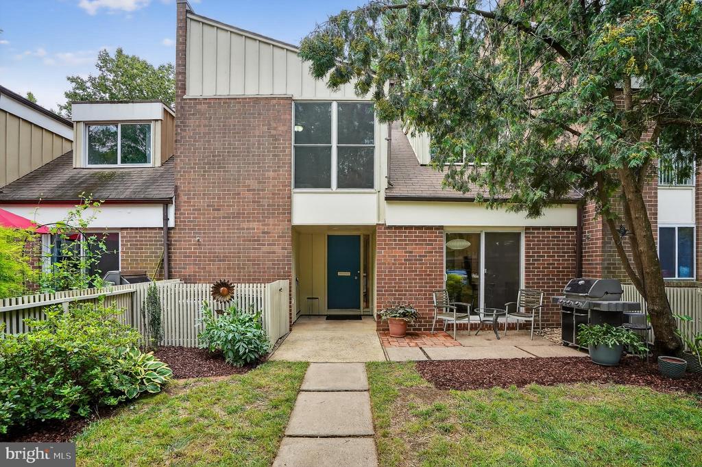 11559 LINKS DRIVE