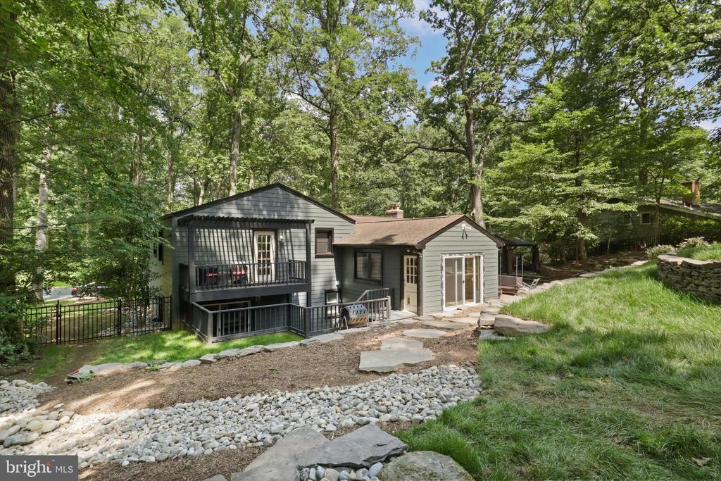 3411 STONEYBRAE DRIVE