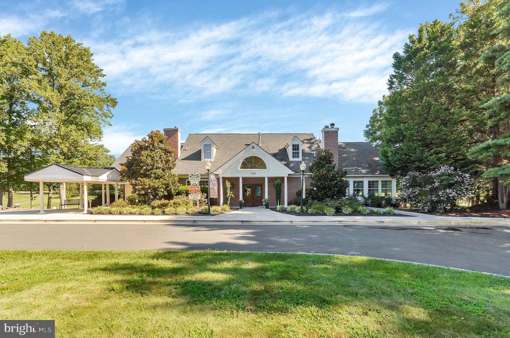 12104 GREENWOOD COURT 301