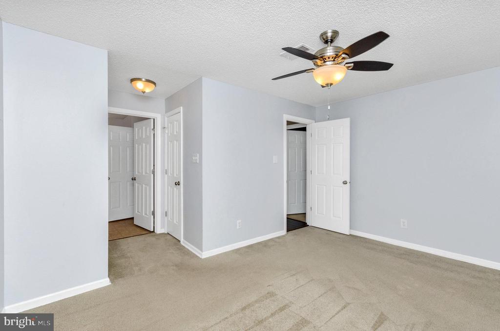 12104 GREENWOOD COURT 301