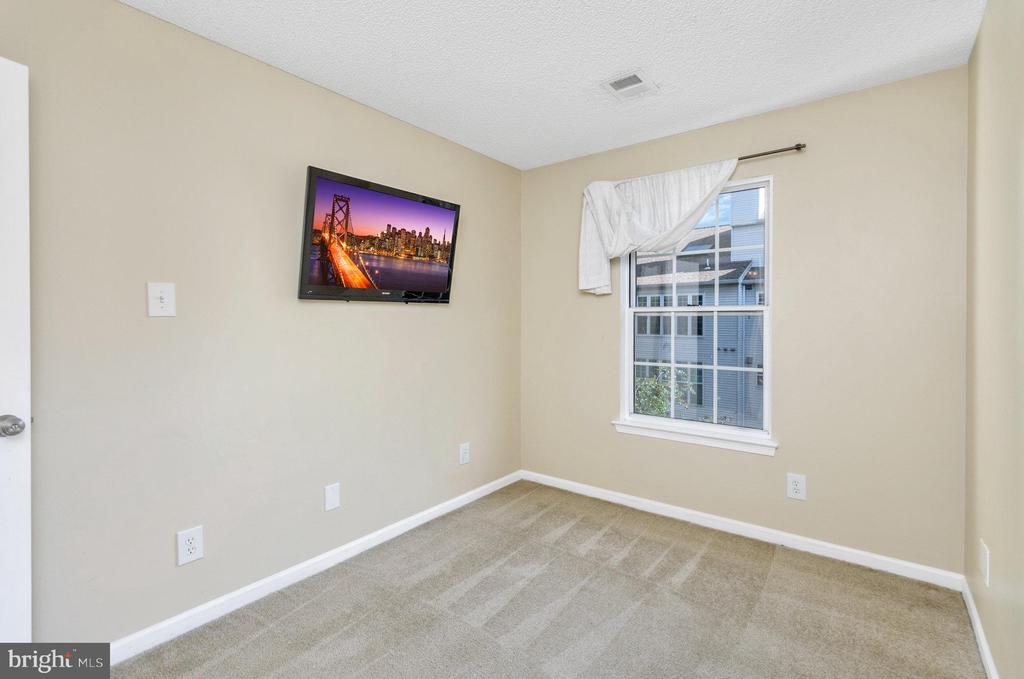 12104 GREENWOOD COURT 301