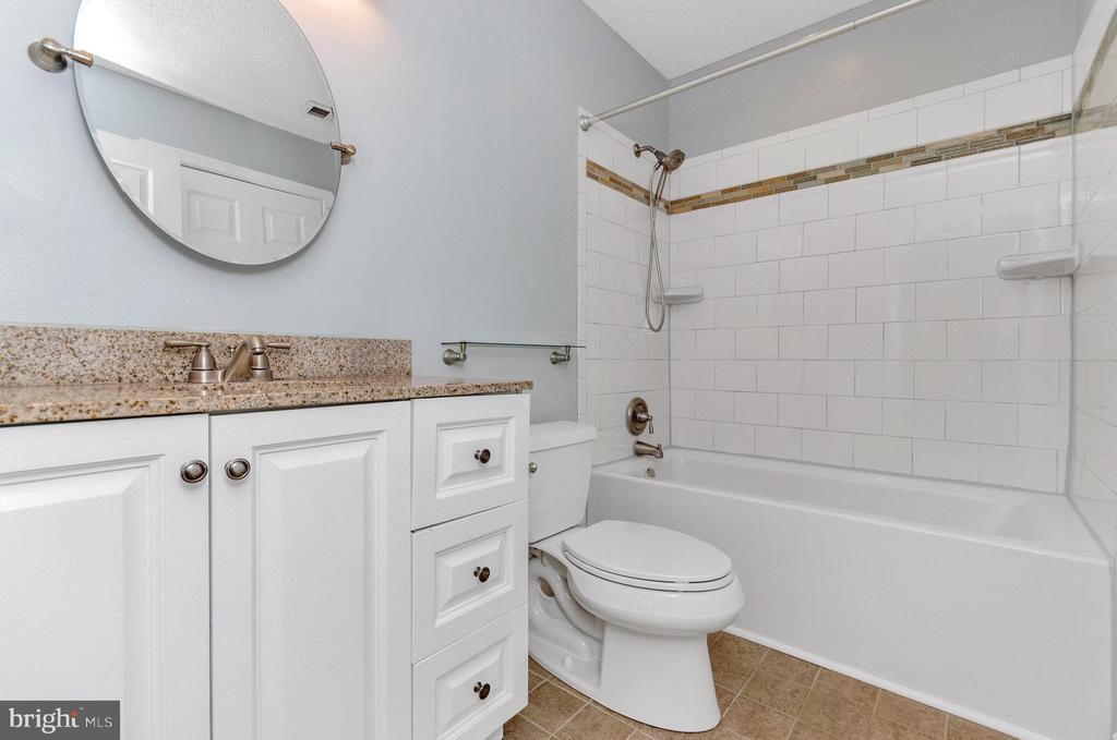 12104 GREENWOOD COURT 301