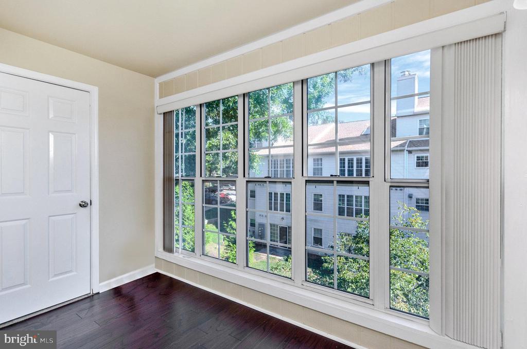 12104 GREENWOOD COURT 301