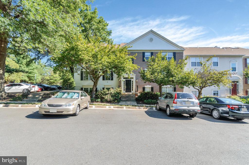 12104 GREENWOOD COURT 301