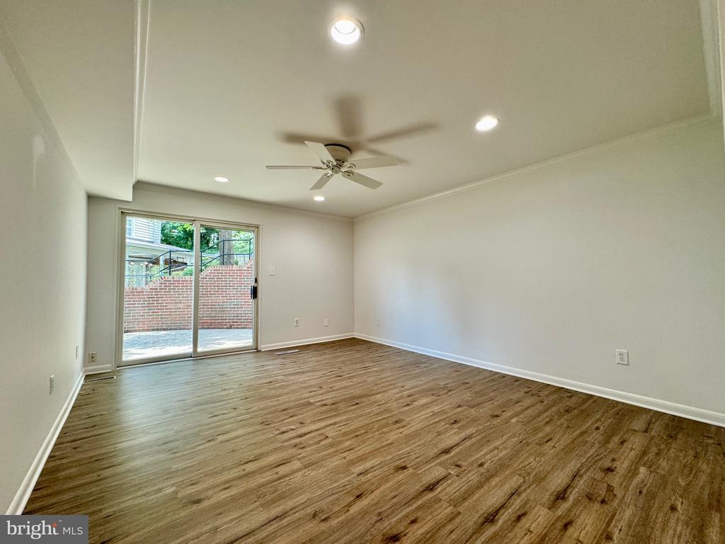 6435 RIVES COURT