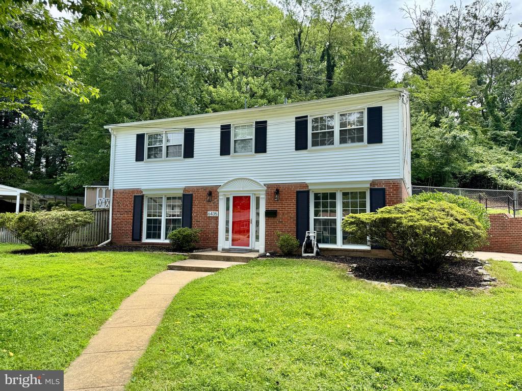 6435 RIVES COURT