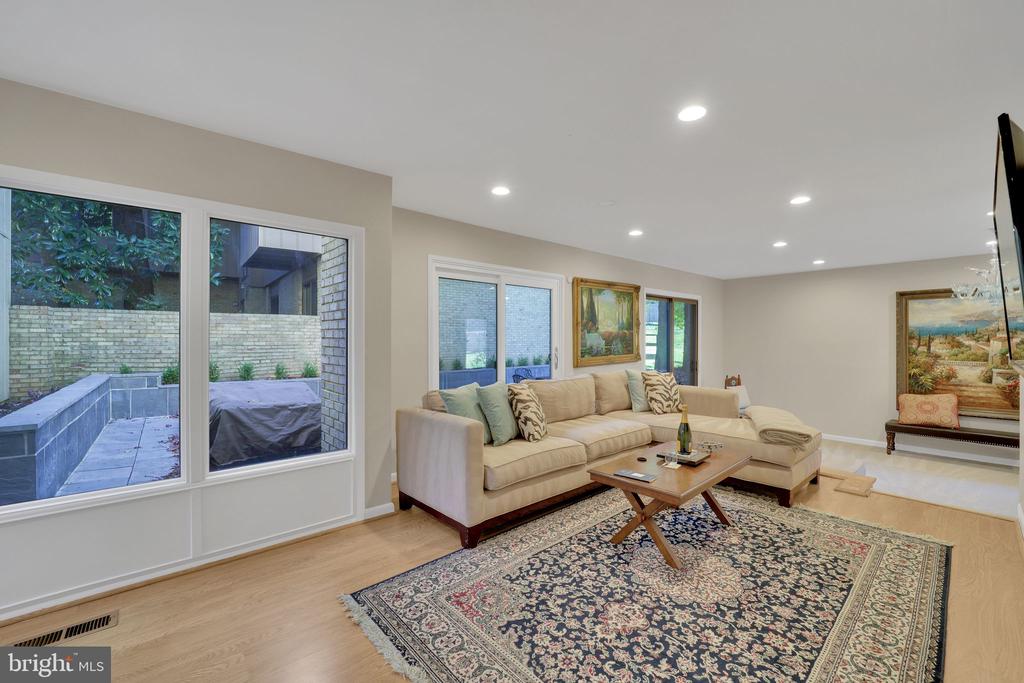 12106 QUORN LANE
