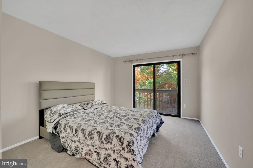 12106 QUORN LANE