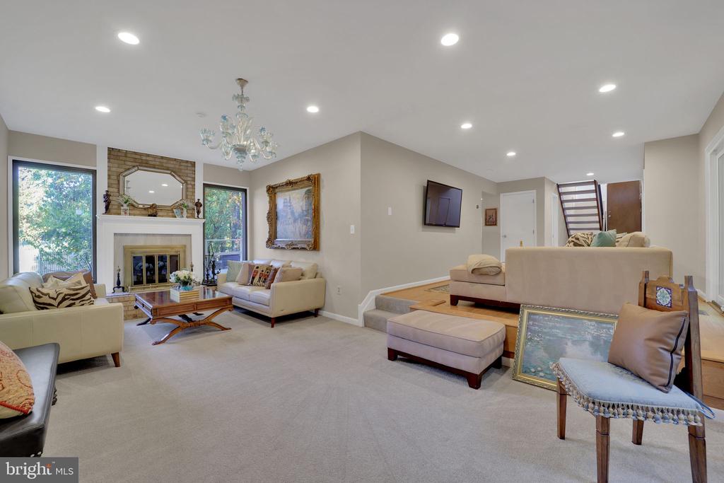 12106 QUORN LANE