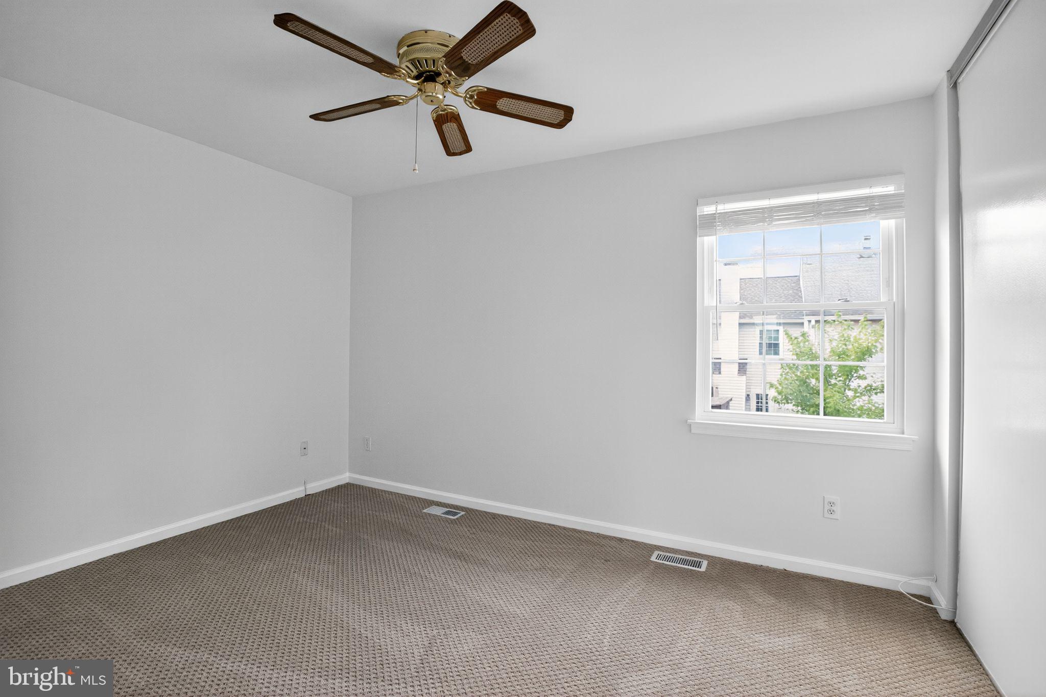 8530 SOUTHLAWN COURT