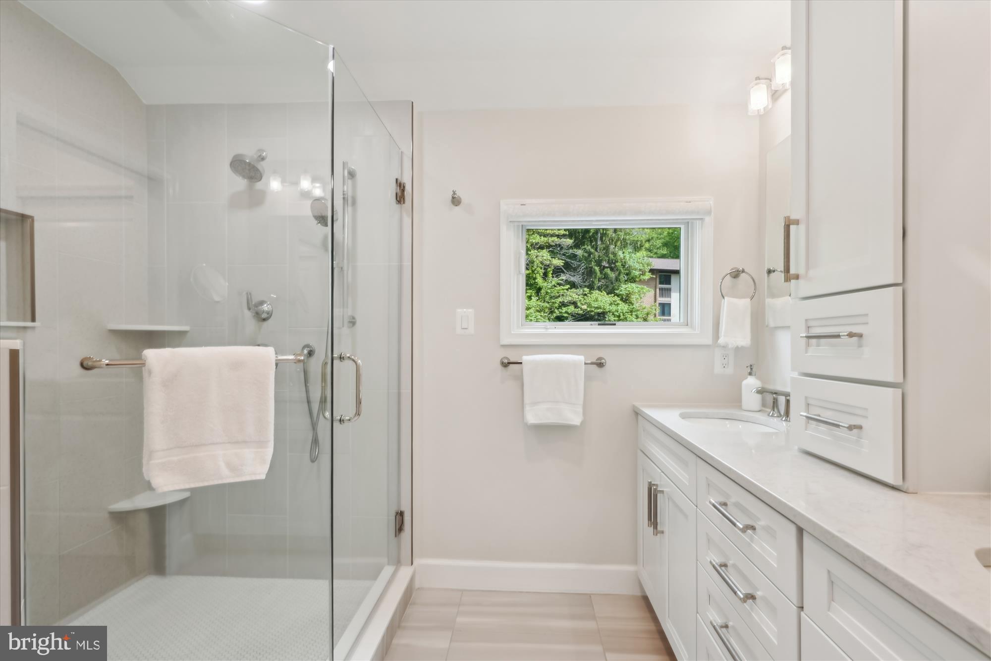 1626 WATERS EDGE LANE