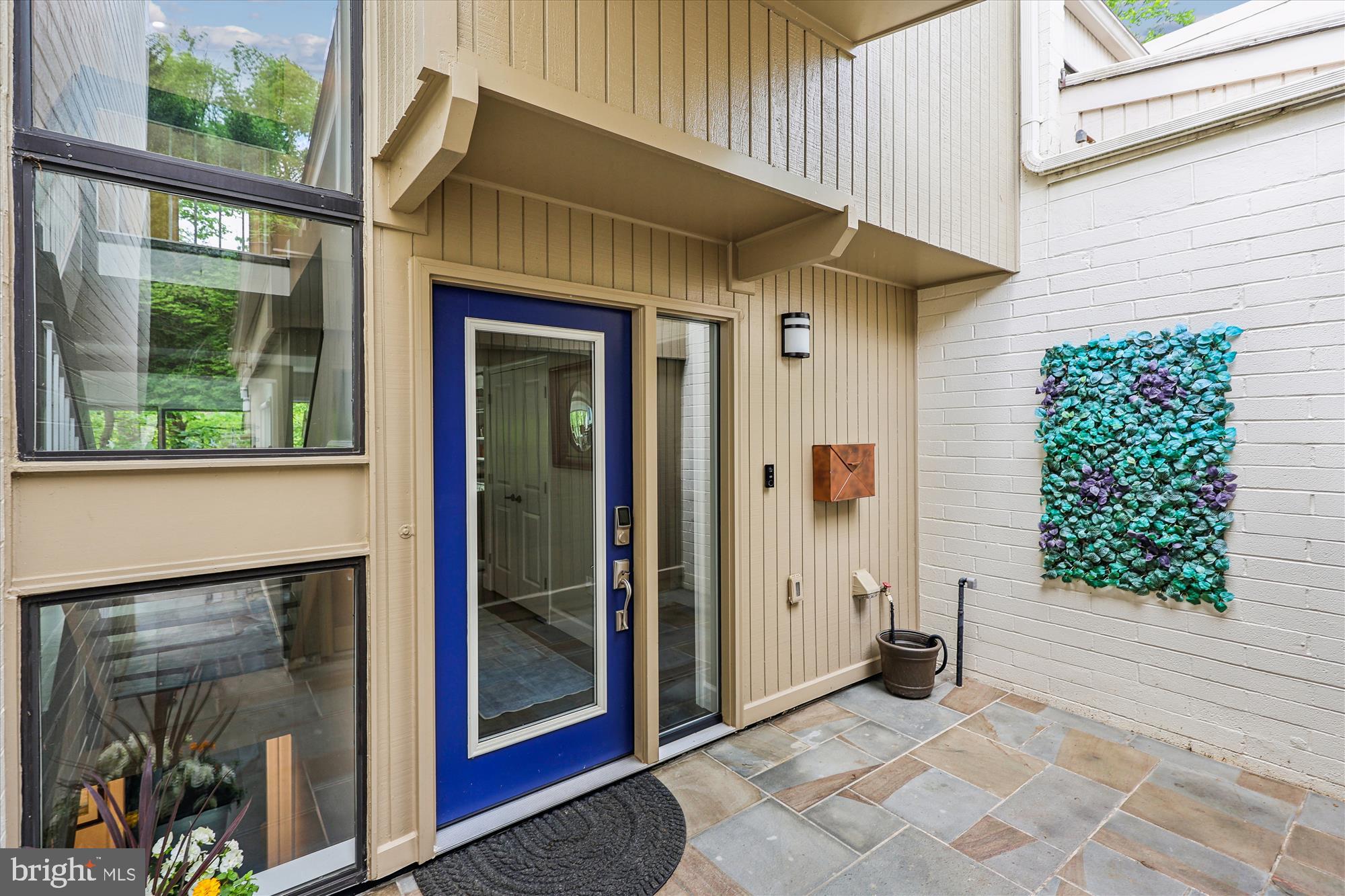 1626 WATERS EDGE LANE