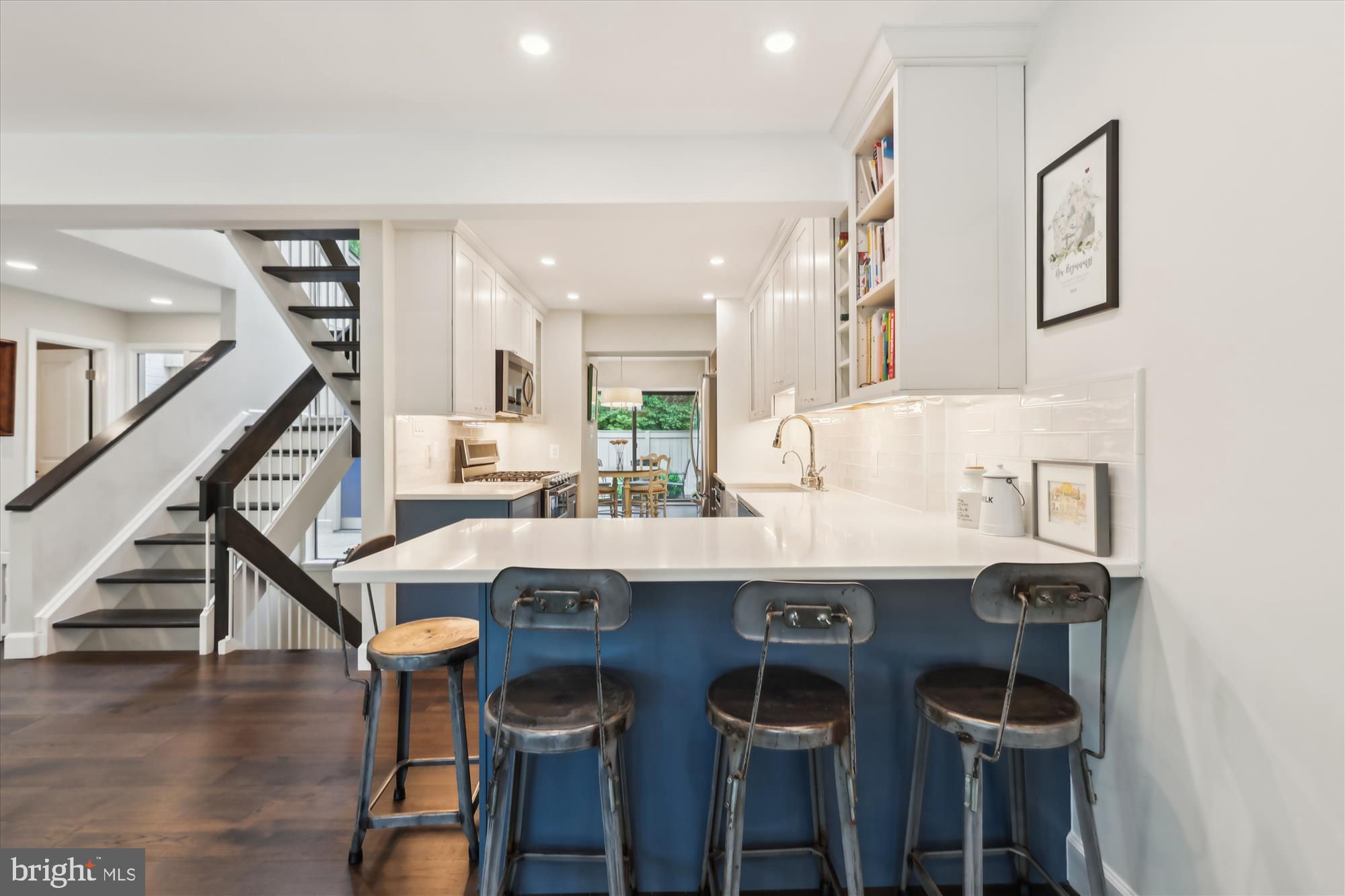 1626 WATERS EDGE LANE