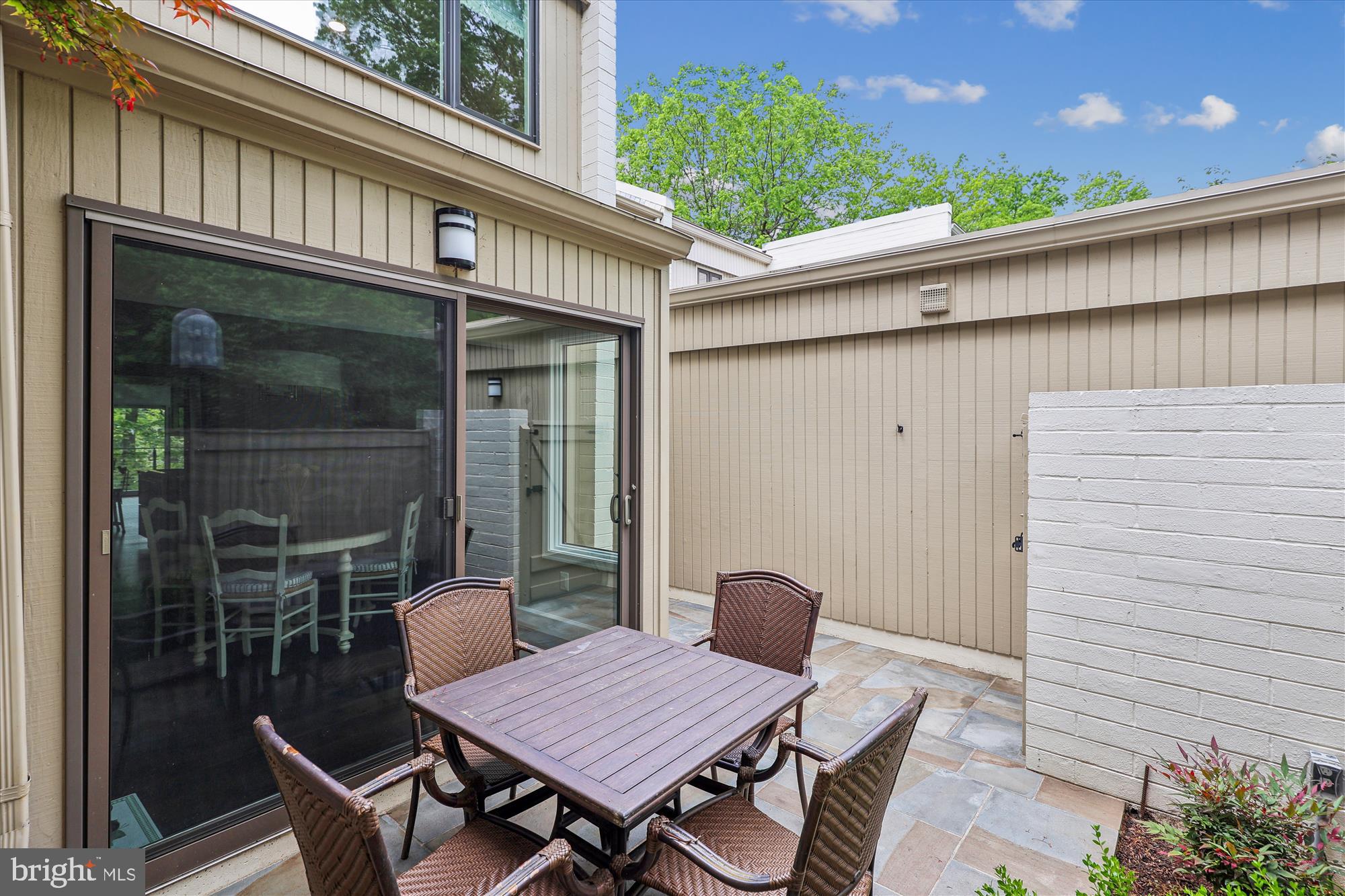 1626 WATERS EDGE LANE