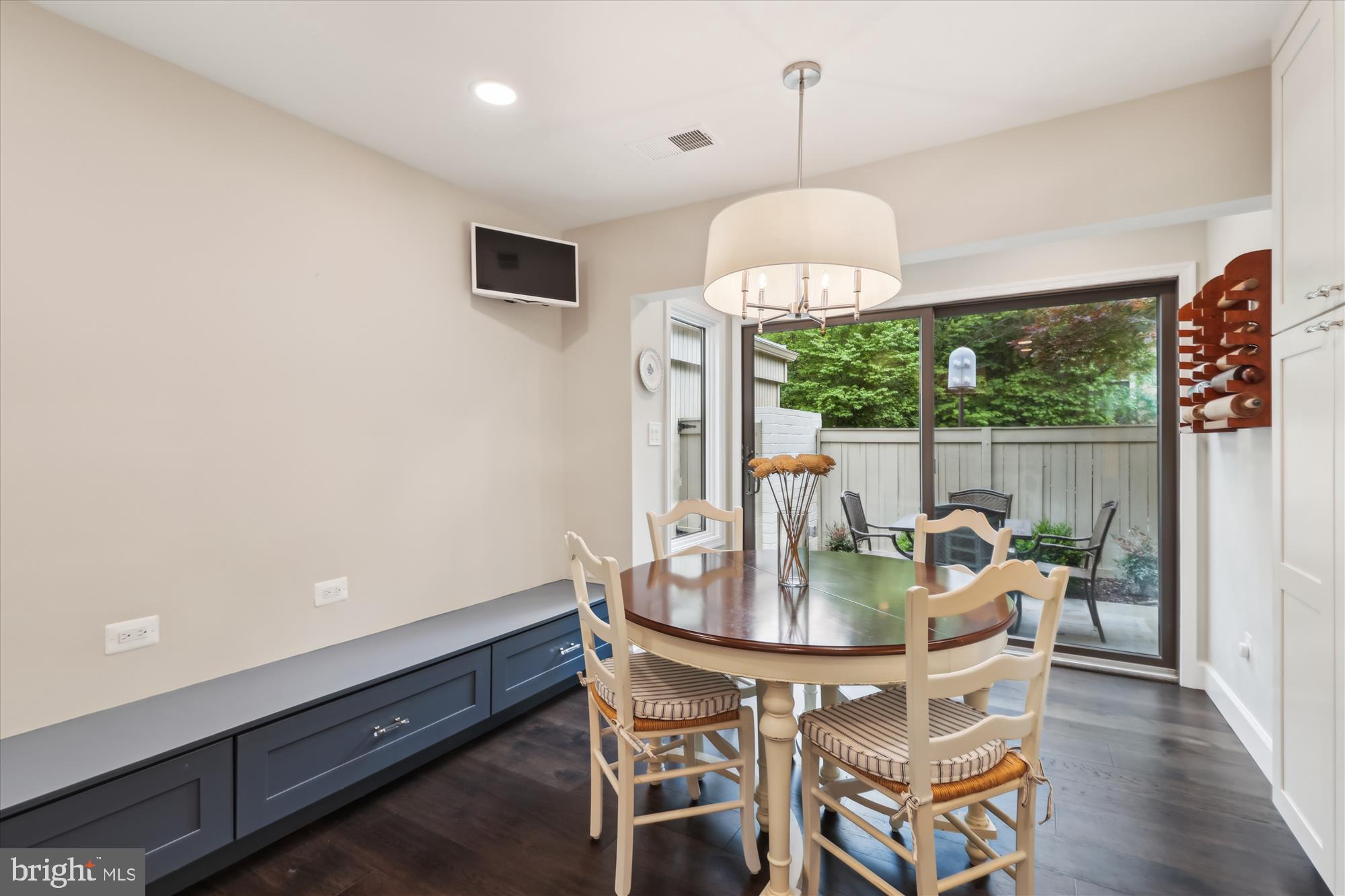 1626 WATERS EDGE LANE