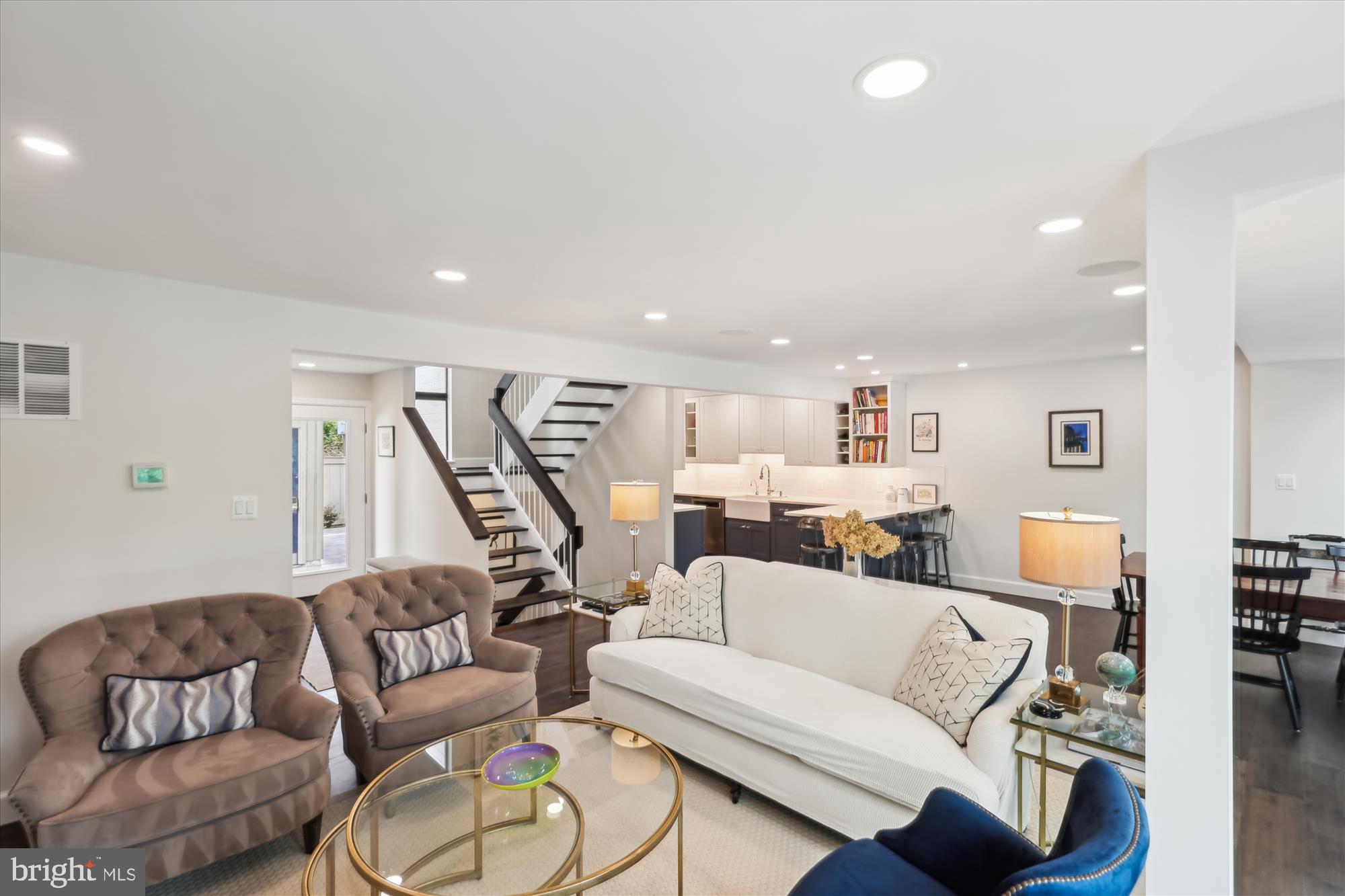 1626 WATERS EDGE LANE