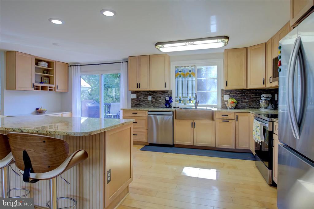 9744 WATER OAK DRIVE