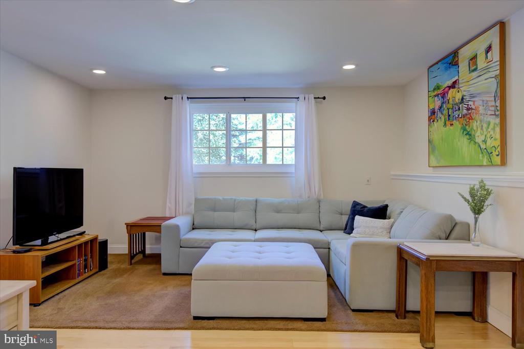 9744 WATER OAK DRIVE