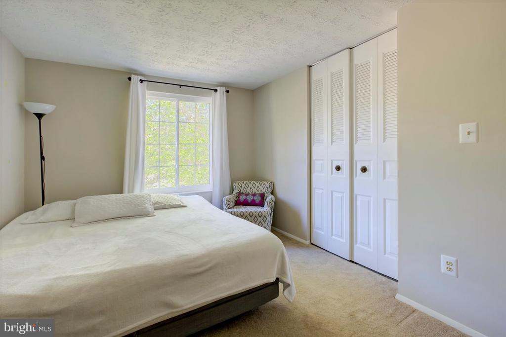 9744 WATER OAK DRIVE