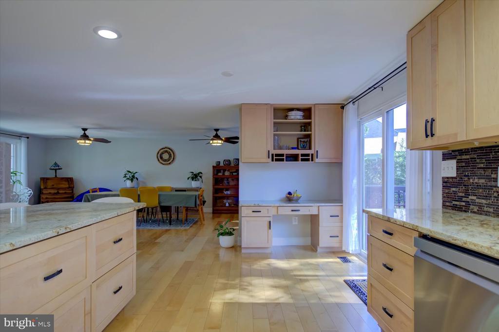 9744 WATER OAK DRIVE