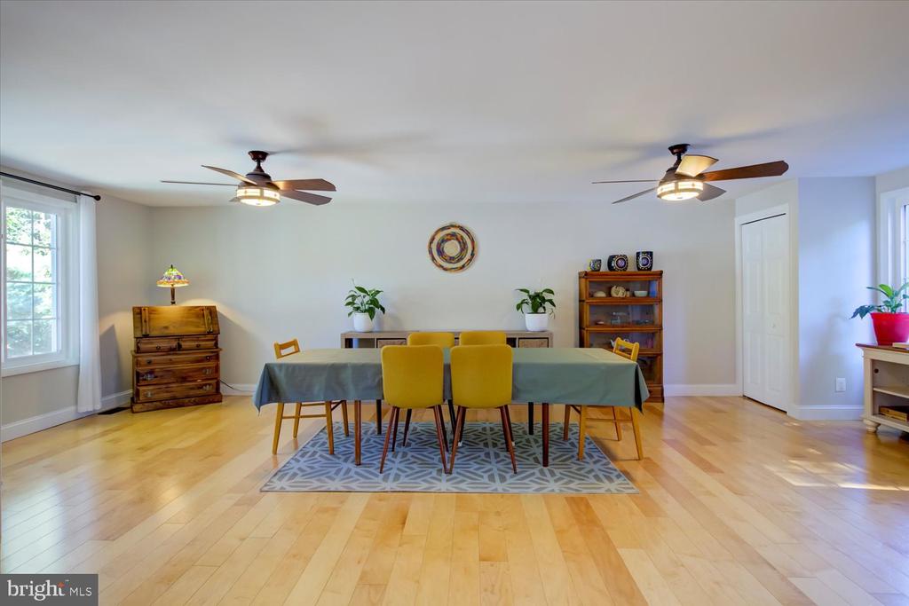 9744 WATER OAK DRIVE