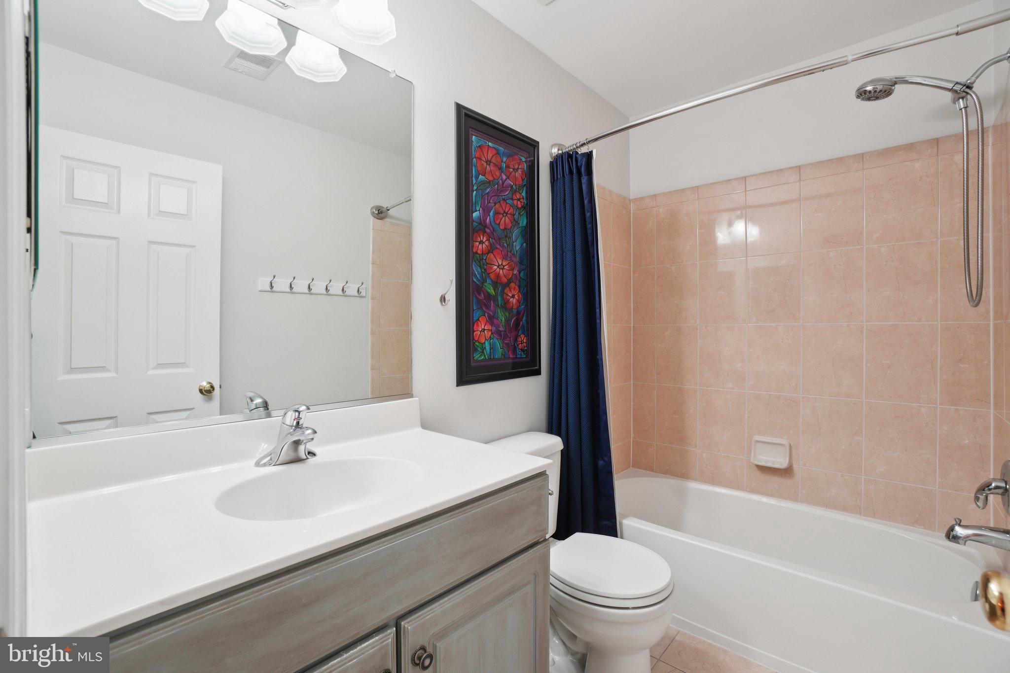 2402 HUNTINGTON PARK DRIVE