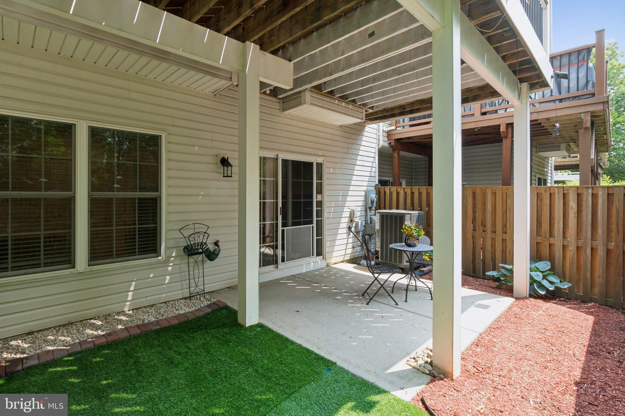 2402 HUNTINGTON PARK DRIVE